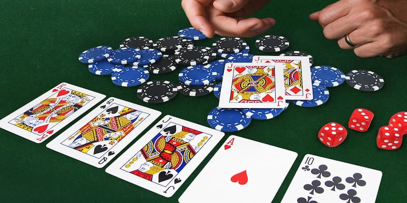 Cách Chơi Sâm Lốc Tất Thắng Cho Người Chơi Mới 2 Cách chơi sâm lốc vô cùng dễ hiểu mà bất cứ ai cũng có thể tham gia